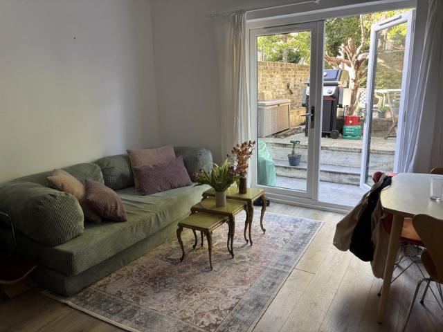 Short term let in Stoke Newington