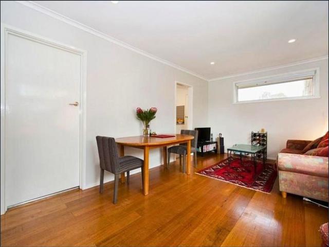 Short term living in the heart of Mornington