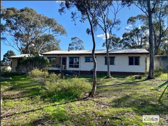 Short Term Rental 6 months – Comfortable Home Close to Eaglehawk CBD