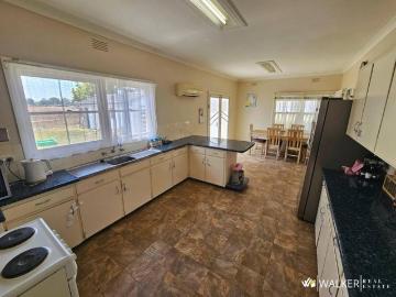 Kyabram, Moira, Victoria, Victoria - Equipped kitchen