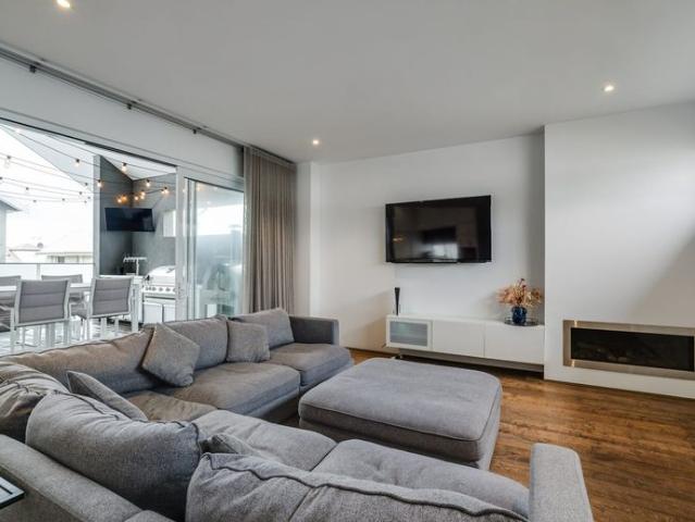 SHORT TERM TENANCY 6 MONTH ONLY LEASE FURNISHED