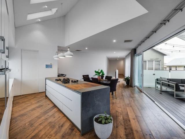SHORT TERM TENANCY 6 MONTH ONLY LEASE FURNISHED