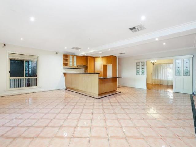 'SHORT TO MEDIUM LEASE AVAILABLE 2 Homes in 1' For Lease