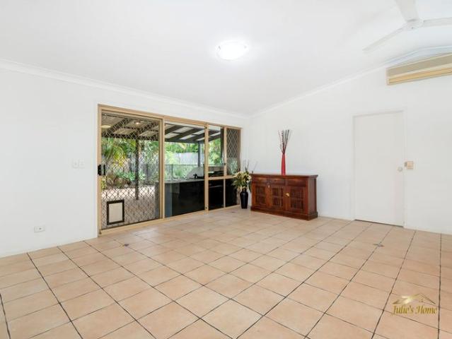 Short Walking distance to Tram Station. Won't last long.