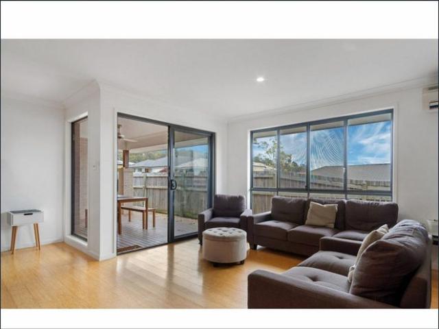 Short Drive to Schools, plus the nearby suburbs of Yamanto and Ripley
