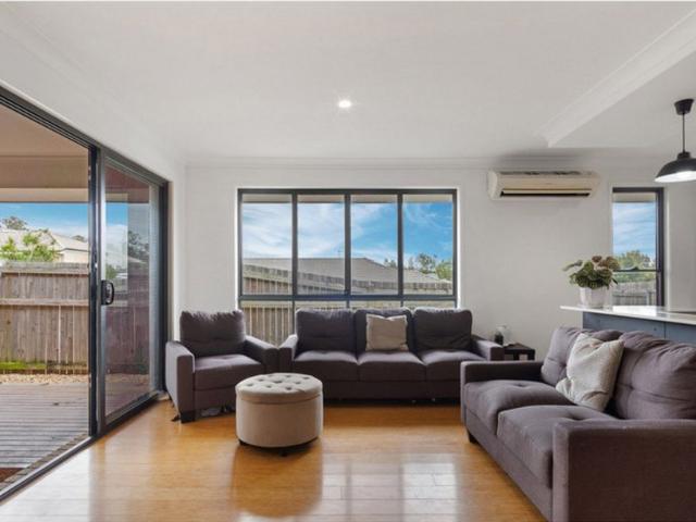Short Drive to Schools, plus the nearby suburbs of Yamanto and Ripley