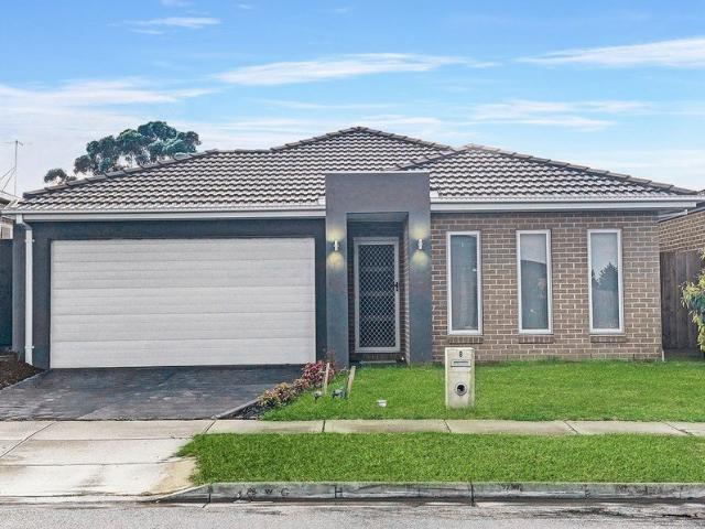 Short Drive from all Amenities!