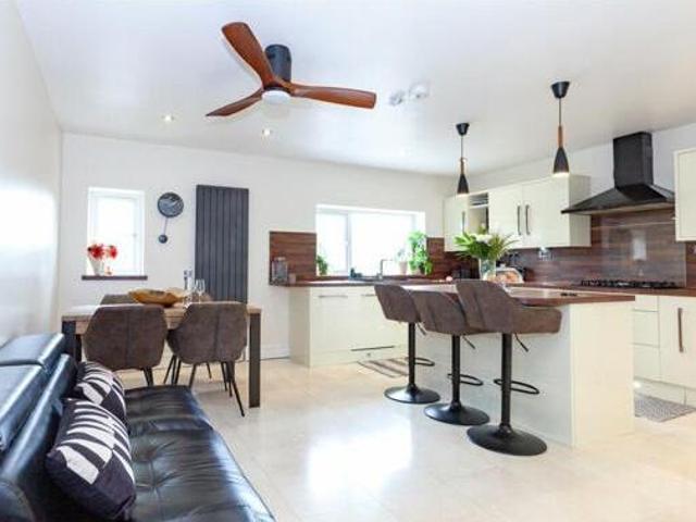 Short Let: Spencer Crescent, Oxford, 4 Bedroom Semi detached