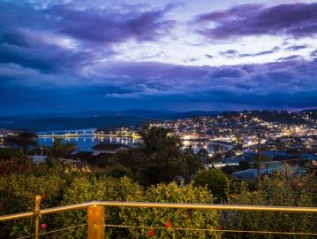 Short Point, Single Level with Views Front & Back