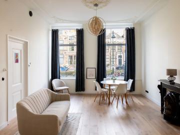 SHORT STAY CANAL APARTMENT IN HISTORIC DELFT