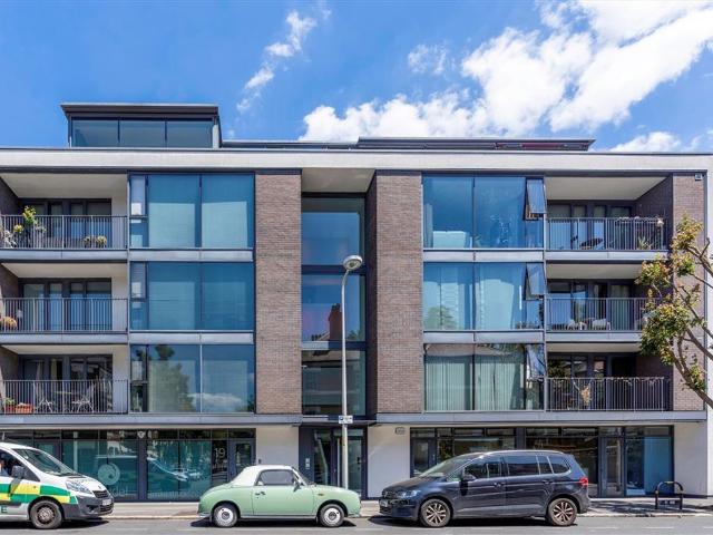 Short Street, Waterloo SE1, 2 bed flat to rent, £3,000 pcm | PrimeLocation