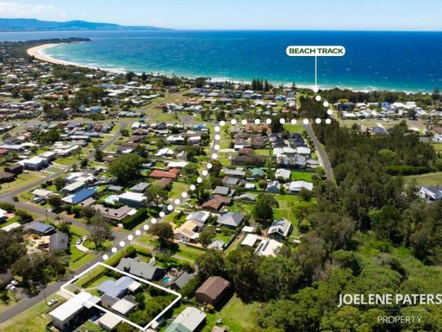 Short Stroll to the Beach / Proven Holiday Rental!