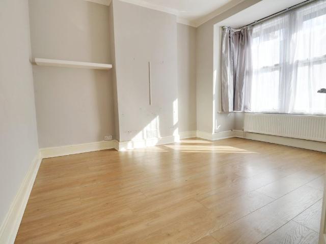 Shortlands Gardens, Bromley, Kent BR2, 2 bed terraced house to rent, £2,000 pcm | PrimeLocation