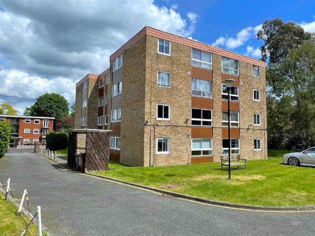 Shortlands Grove, Shortlands. 2 bed apartment to rent £1,850 pcm £427 pw