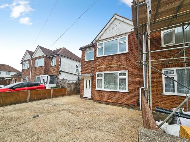 Shortwood Avenue, Staines, Middlesex. 3 bed semi detached house to rent £2,075 pcm £479 pw