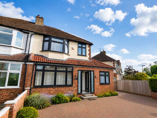 Shortwood Avenue, Staines Upon Thames TW18, 5 bed semi detached house to rent, £2,900 pcm | PrimeLocation