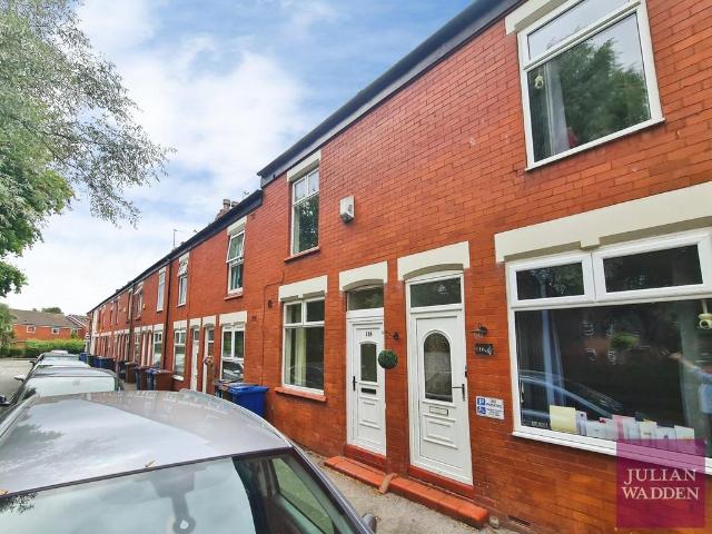 Shaw Road South, Cale Green. 2 bed terraced house to rent £1,095 pcm £253 pw
