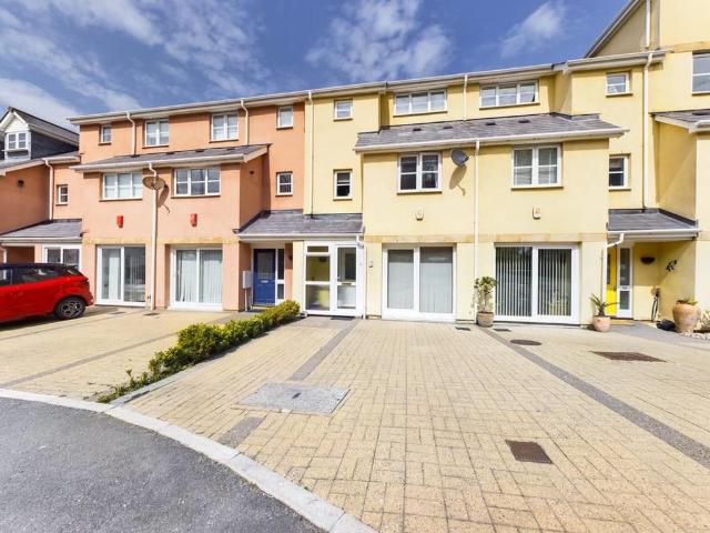 Shaw Way, Plymouth PL9 3 bed terraced house to rent £1,400 pcm £323 pw