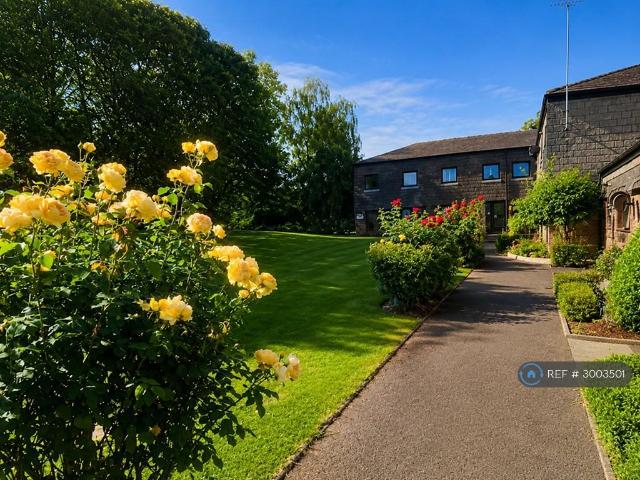 Shawfield Court, West Drayton, UB7 2 bed flat to rent £1,695 pcm £391 pw