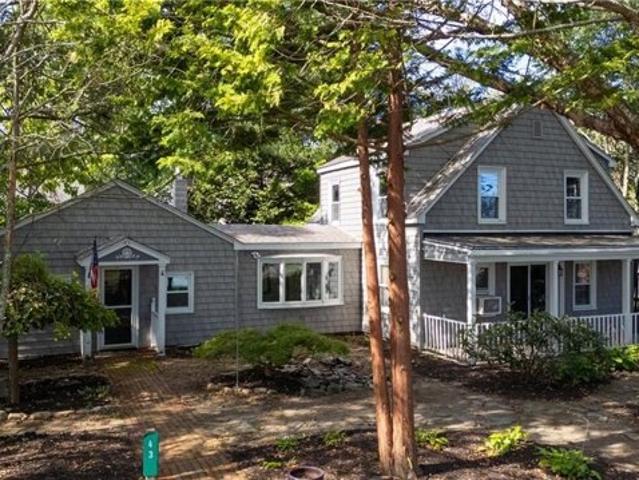 Shawomet Ave, Warwick, Home For Sale