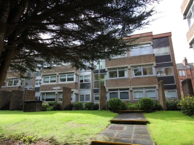 Shawlands Balfour Court, Lethington Ave G41, 1 bed flat to rent, £850 pcm | PrimeLocation