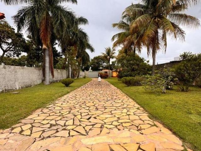 SHA 05 Arniqueira Lote 922m² 3 Quartos, 1 suíte Ótima área verde IPTU individualizado