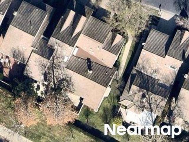 Shadow Brook Ln