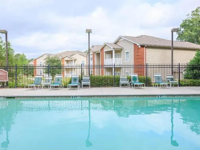 Shadowood Park 2 Bedroom Apartment for Rent at 2600 Old Amy Rd, Laurel, MS 39440