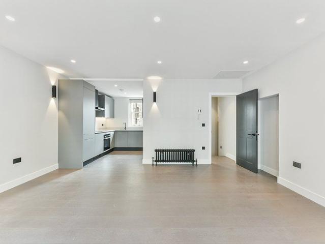 Shaftesbury Avenue, London W1D, Studio to rent, £2,817 pcm | PrimeLocation