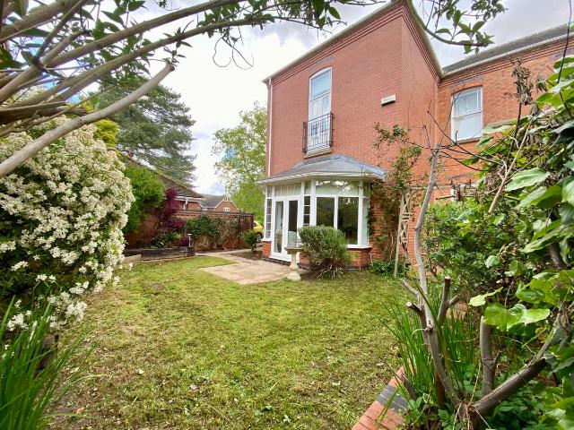 Shaftesbury Avenue, Nottingham NG12, 3 bed property to rent, £1,695 pcm | PrimeLocation