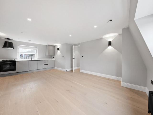 Shaftesbury Avenue, Soho W1D, 1 bed flat to rent, £3,120 pcm | PrimeLocation