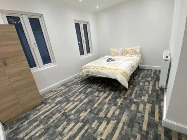Shaftesbury Road, London, Greater London E7, 6 bed shared accommodation to rent, £1,265 pppm | PrimeLocation