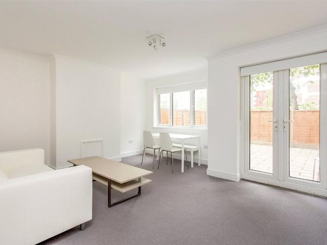 Shaftesbury Street, London N1, 3 bed flat to rent, £3,500 pcm | PrimeLocation