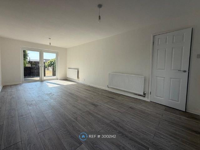 Shakespeare Approach, Leeds LS9, 4 bed terraced house to rent, £1,350 pcm | PrimeLocation