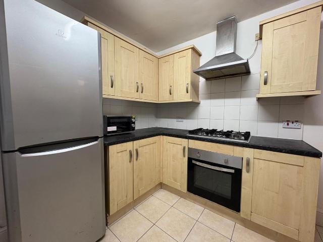 Shakespeare Avenue, Southampton SO17, 6 bed semi detached house to rent, £3,200 pcm | PrimeLocation