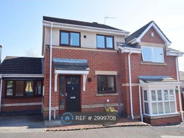 Shakespeare Close, Stoke On Trent ST2, 2 bed semi detached house to rent, £875 pcm | PrimeLocation