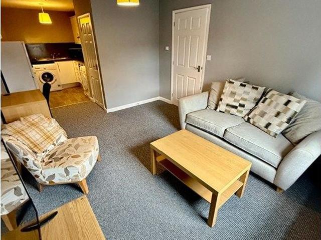 Shakespeare Mews, Lincoln LN5, 2 bed flat to rent, £1,100 pcm | PrimeLocation