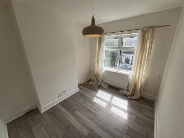 Shakespeare Road, Walthamstow E17, 2 bed flat to rent, £2,000 pcm | PrimeLocation