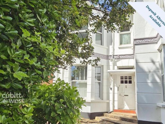 Shakespeare Road Worthing BN11 Studio to rent £950 pcm £219 pw
