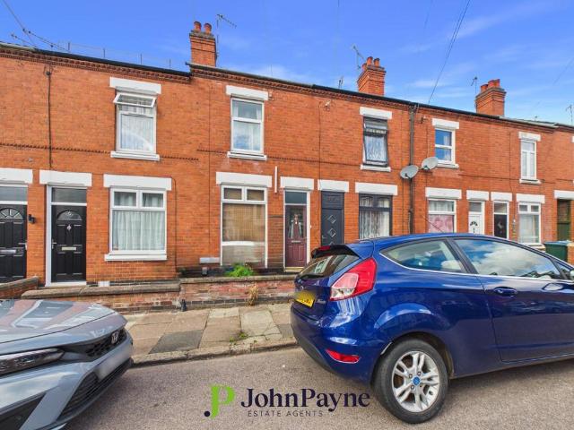 Shakleton Road, Earlsdon, Coventry, CV5 2 bed terraced house to rent £995 pcm £230 pw