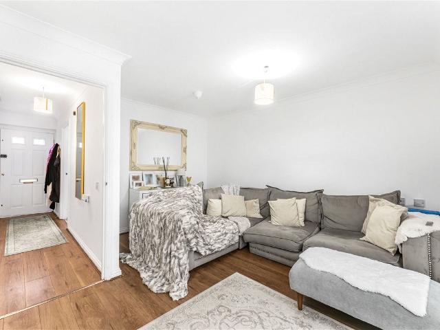 Shalbourne Square, Hackney Wick, Hackney, London E9, 2 bed terraced house to rent, £2,950 pcm | PrimeLocation