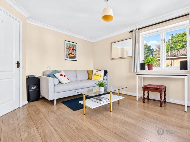 Shalbourne Square, London E9, 1 bed flat to rent, £1,750 pcm | PrimeLocation