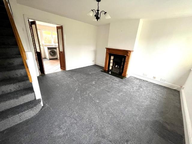 Shalgrove Field, Preston PR2 3 bed semi detached house to rent £1,100 pcm £254 pw