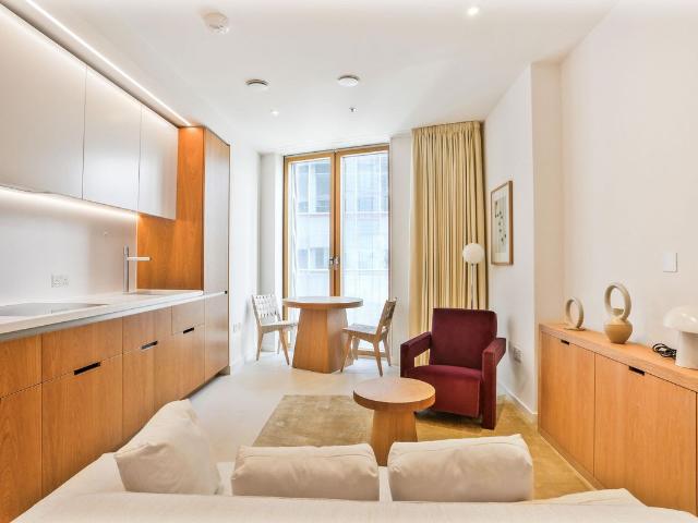Shard Place, London Bridge Street, London SE1, Studio to rent, £3,337 pcm | PrimeLocation