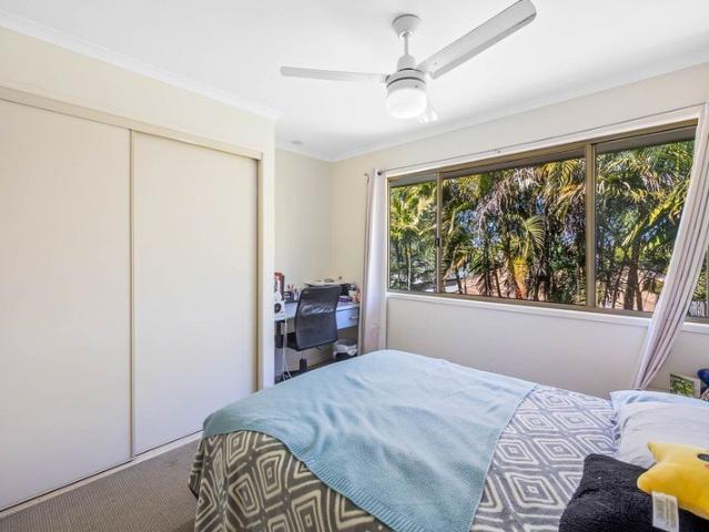 Share Accommodation 2 & 3 BDR Fully Furnished Villas Walk to Uni!