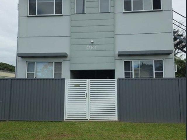 SHARE HOUSE!