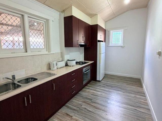 SHARE HOUSE AFFORDABLE ACCOMMODATION IN PRIME PROPSPECT LOCATION