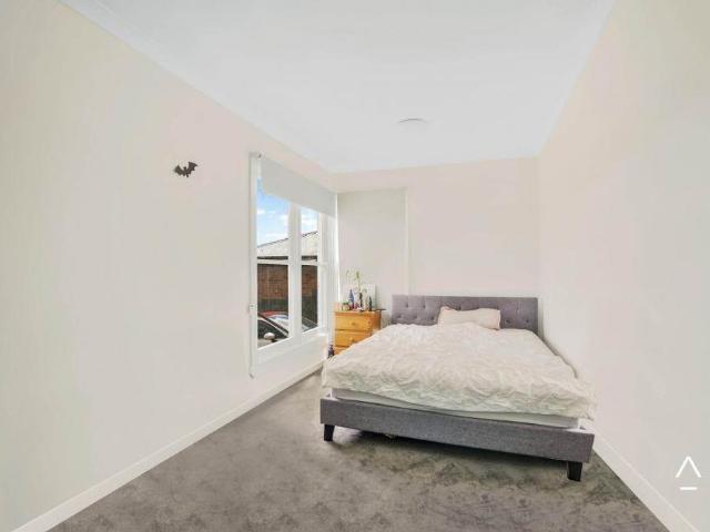 Share House available For Single Occupancy Only Room only