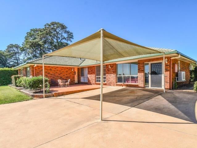 SHARE HOUSE Perfect Student or FIFO Accommodation