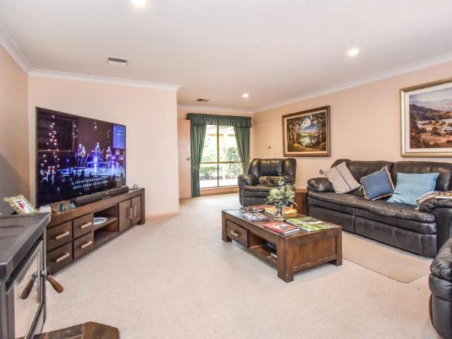 SHARE HOUSE Perfect Student or FIFO Accommodation